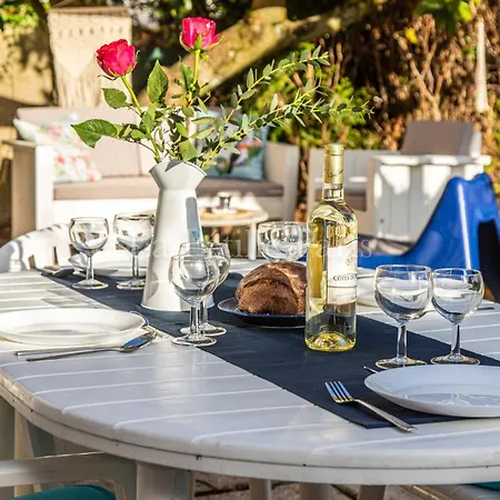 ✪✪✪ La Petille Paris-villa De Standing-jardin-calme-orly ✪✪✪ Holiday home *