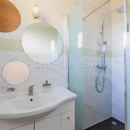 ✪✪✪ La Petille Paris-villa De Standing-jardin-calme-orly ✪✪✪ Holiday home *